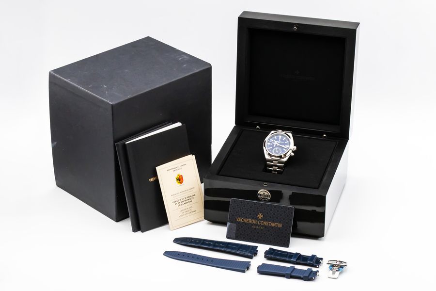 Vacheron Constantin Overseas 7900V/110A-B334